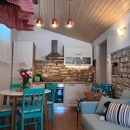 Authentic Istria&pet Friendly Banko Near Rovinj Kanfanar